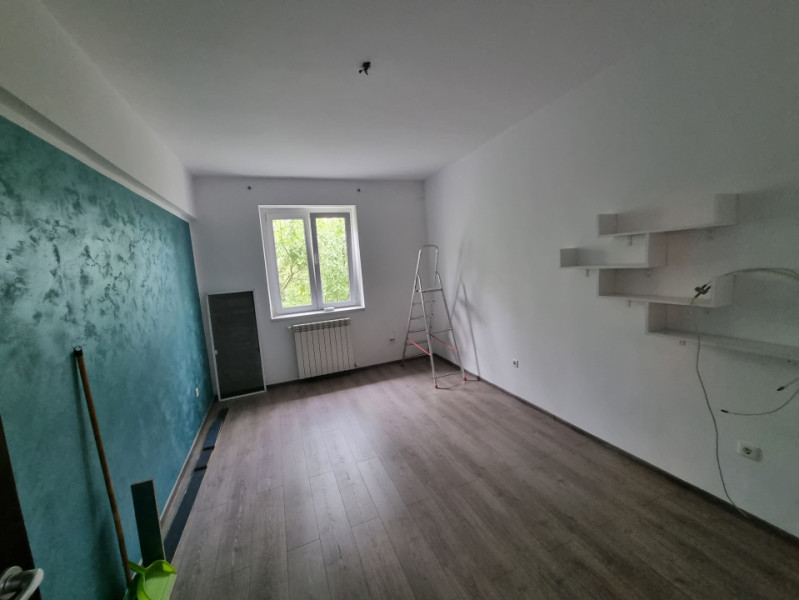 Aviatori-bloc tip vilă- 2 camere- renovat recent- boxă pe acte și pod