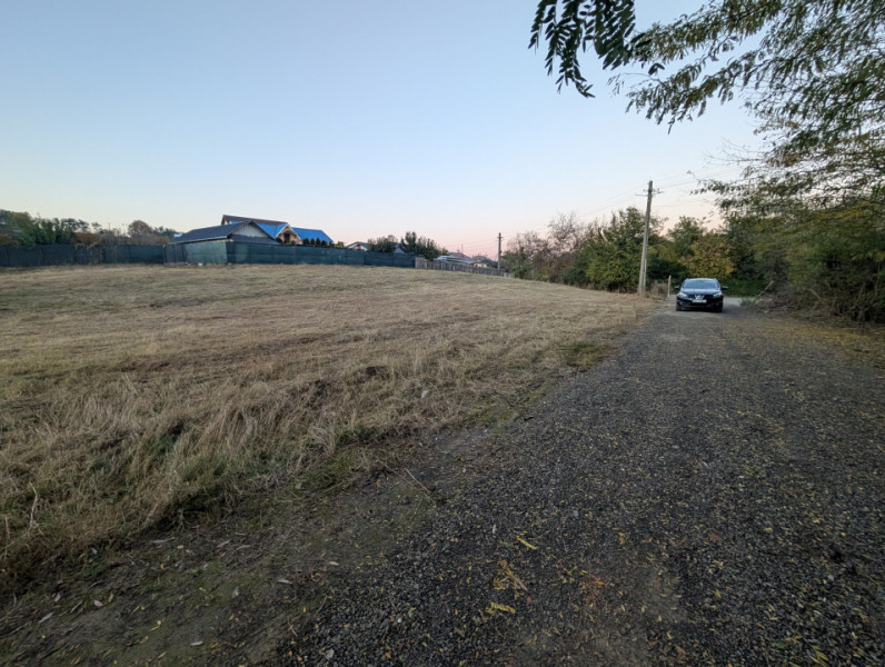 Teren Măgura situat la strada asfaltata 