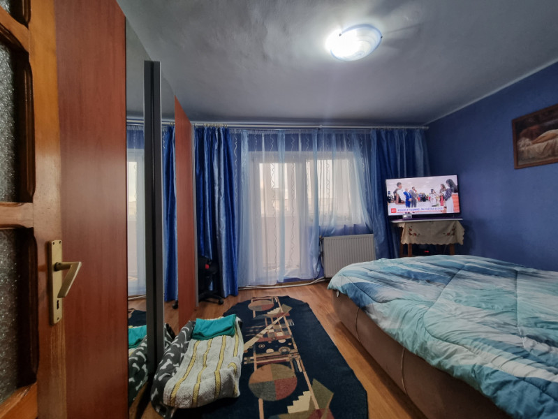 Neagoe Vodă- 3 camere decomandate/două balcoane/priveliște frumoasă 