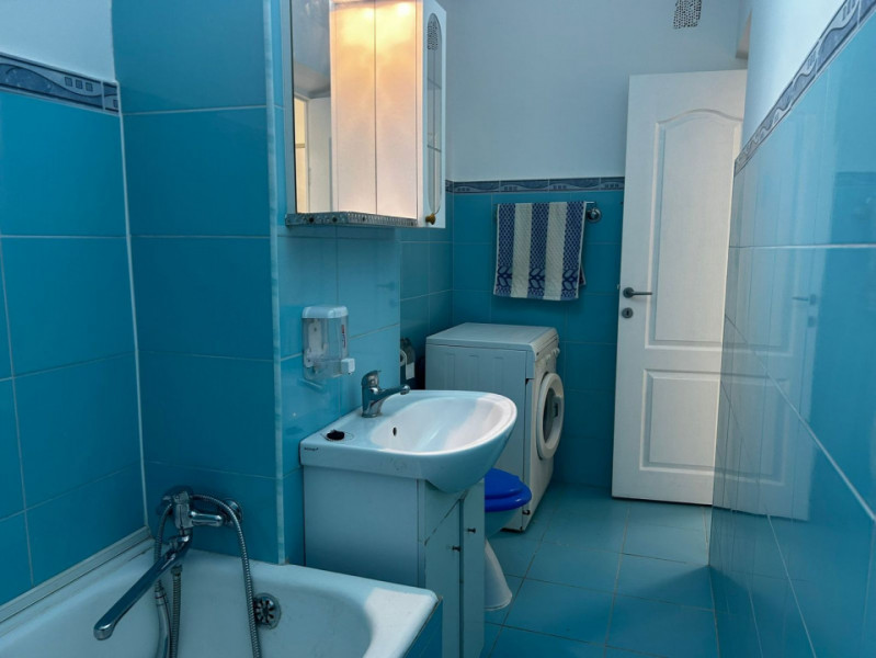 Apartament 3 camere decomandate la etajul 1, Insula de Agrement Bacau 