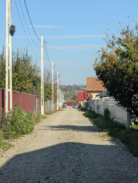 Teren Hemeius cu autorizație de construcție 