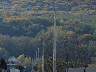 Teren Hemeius cu autorizație de construcție 