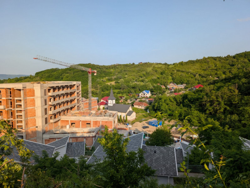 Sărata Băi- Oportunitate investiție- 4038 mp- priveliște spectacol