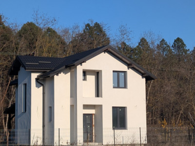 Vila 3 dormitoare/ 3 bai. Locație exclusivista - Parcul Dendrologic 