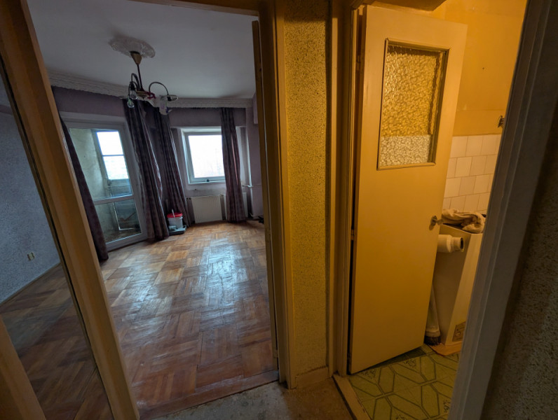 Garsoniera ultracentrala vedere la Parcul Catedralei