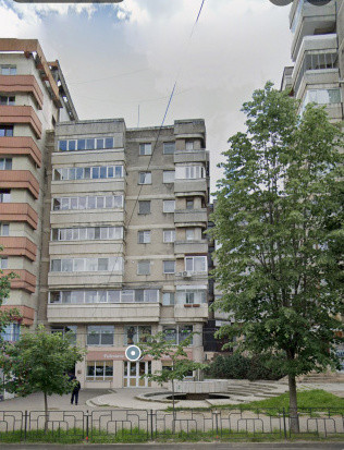 Garsoniera ultracentrala vedere la Parcul Catedralei