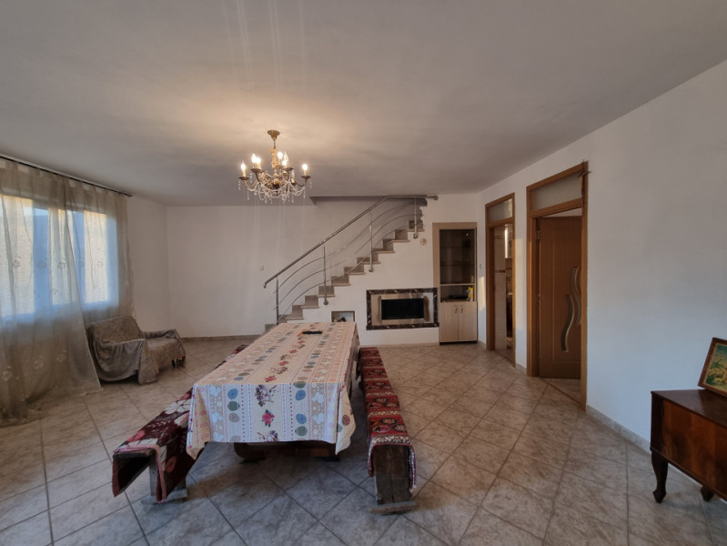 Mărgineni- Arcadie Septilici- Vilă 6 camere- 2019- 3 bai- teren 800 mp