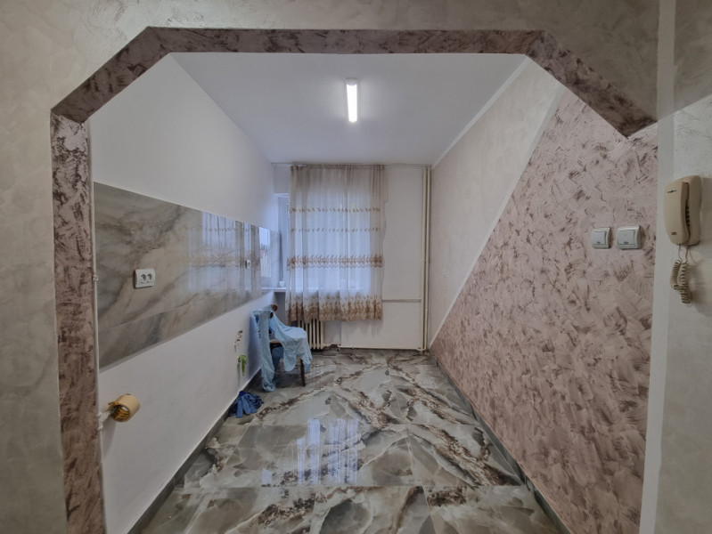 Strada Energiei- 2 camere decomandate la etajul 2, renovat acum 