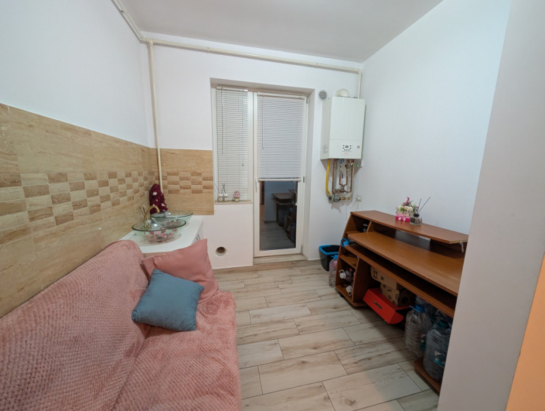 Apartament parter pentru, cabinet, salon. Bloc nou