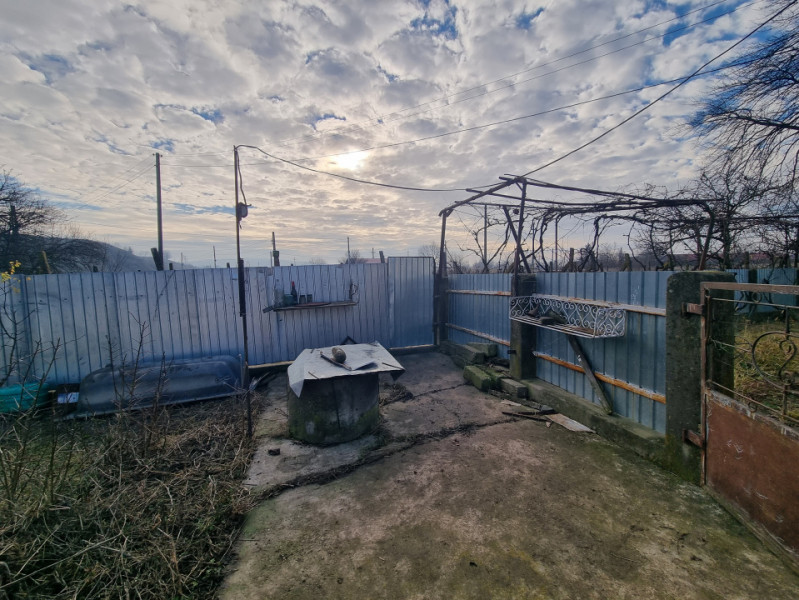 Casă + teren 2600 mp- Com. Negri- scop rezidențial sau industrial 