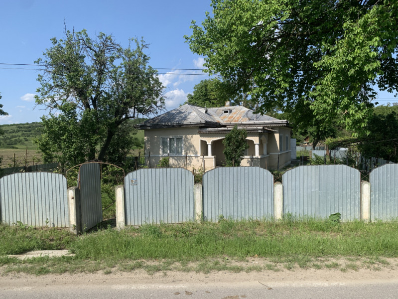 Casă + teren 2600 mp- Com. Negri- scop rezidențial sau industrial 