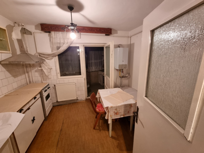 BISTRIȚA LAC- Apartament 3 camere decomandate/două băi/două balcoane