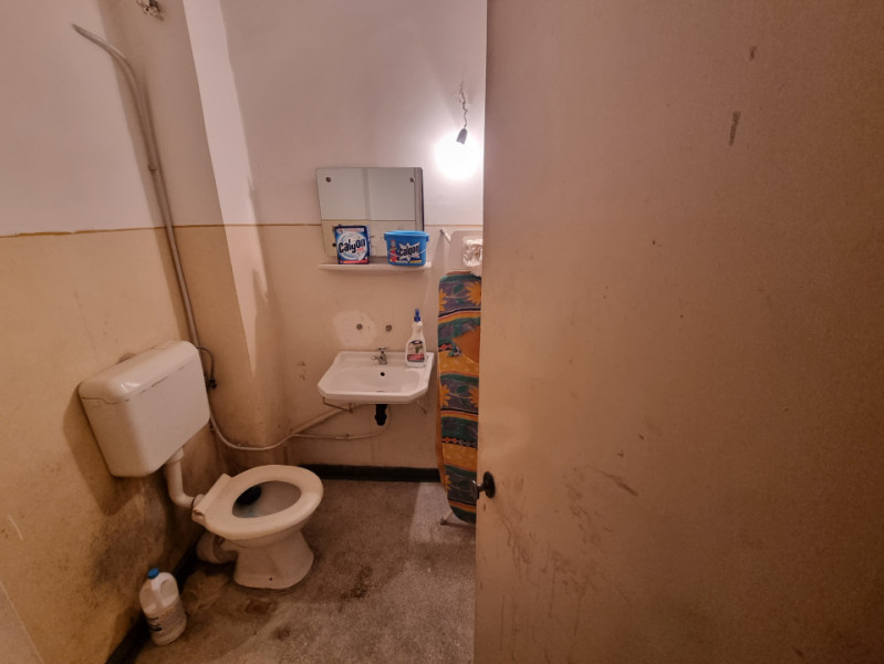 BISTRIȚA LAC- Apartament 3 camere decomandate/două băi/două balcoane