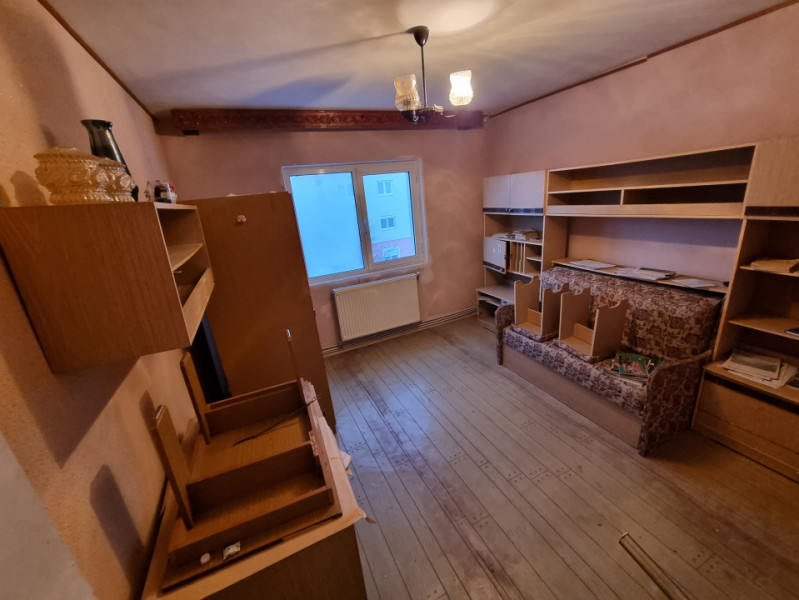 BISTRIȚA LAC- Apartament 3 camere decomandate/două băi/două balcoane