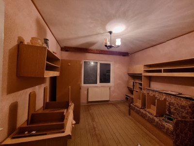 BISTRIȚA LAC- Apartament 3 camere decomandate/două băi/două balcoane