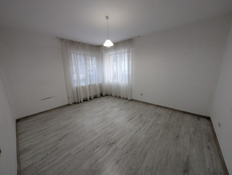 Apartament de închiriat Bloc nou