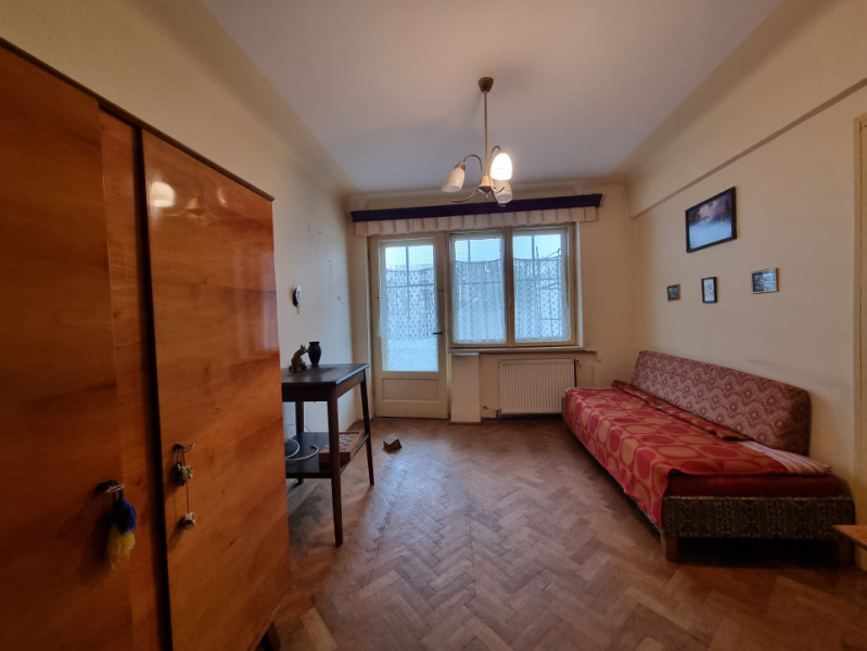 Ultracentral- Ateneu- Razboieni-2 camere decomandate, etaj 2, spațios 
