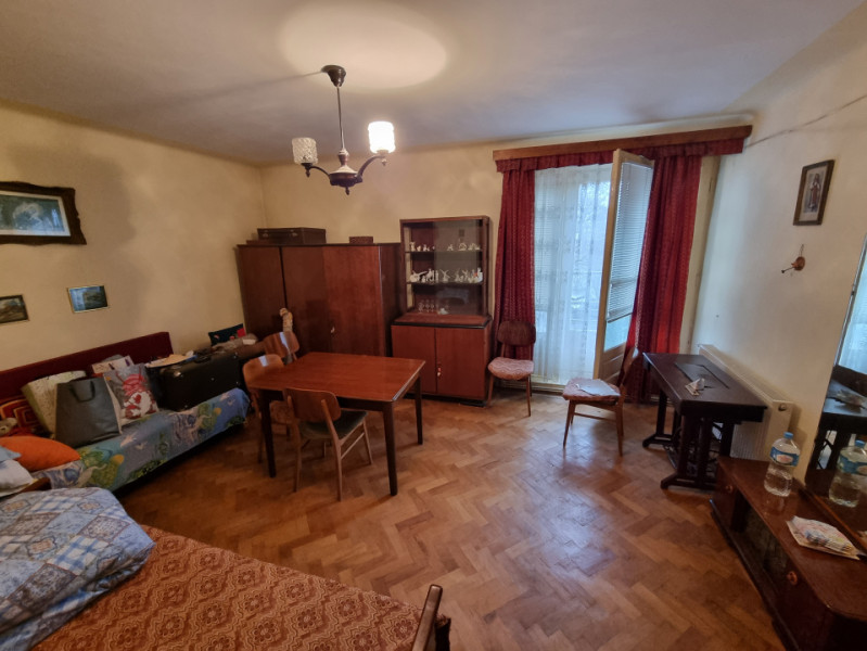 Ultracentral- Ateneu- Razboieni-2 camere decomandate, etaj 2, spațios 