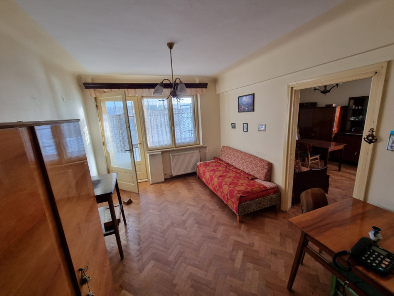 Ultracentral- Ateneu- Razboieni- 2 camere decomandate, etaj 2, spatios