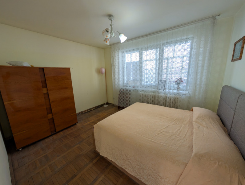 Cornișa etaj intermediar - 2 camere - Decomandat 