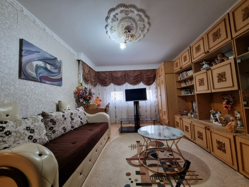 Arena Mall- 22 Decembrie- 2 camere decomandate- prima închiriere 