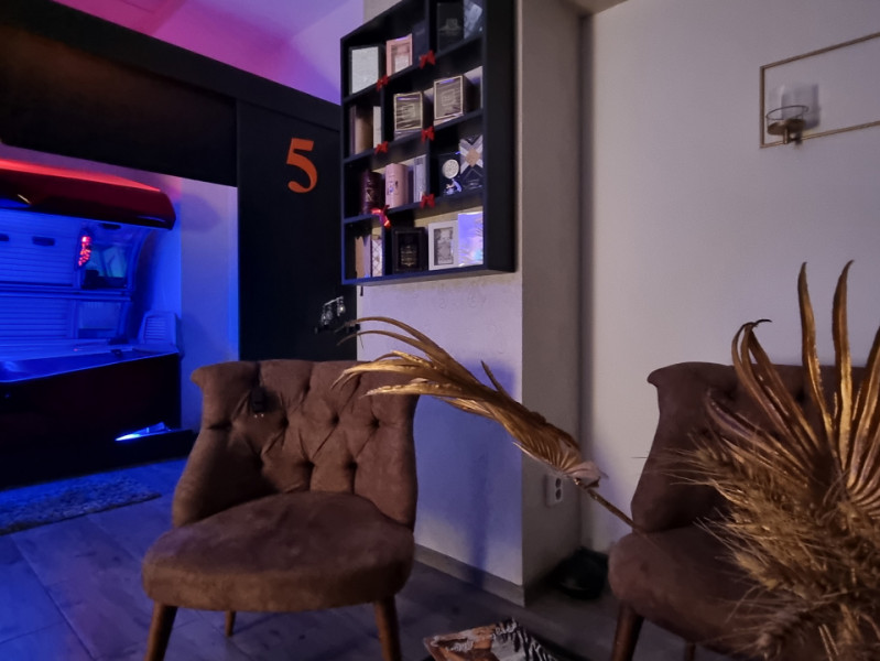 Afacere la cheie- salon modern beauty- vizibil stradal- zonă centrală 