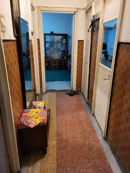 Clinica Luxor- 9 Mai- Ultracentral-3 camere/etaj 3, necesită renovare 