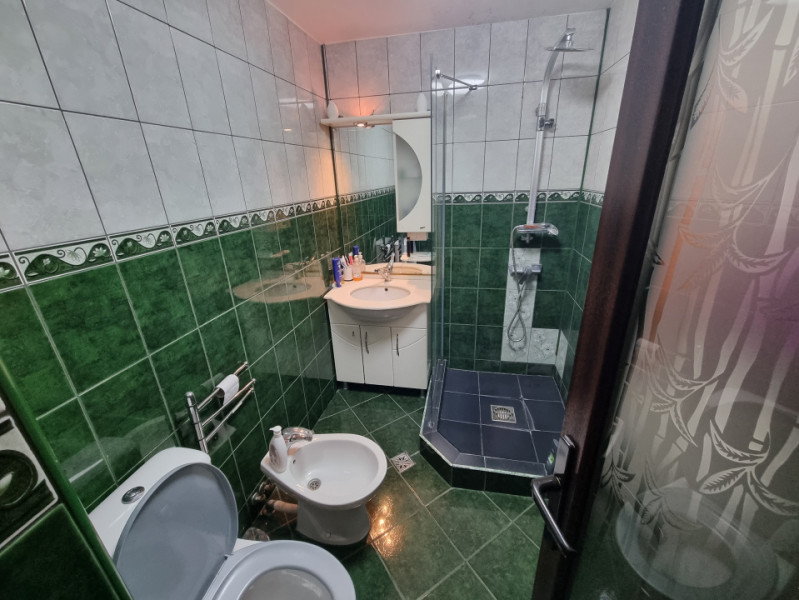 Zona Neagoe Vodă- Martiri- Apartament decomandat/etaj 1/mobilat-utilat