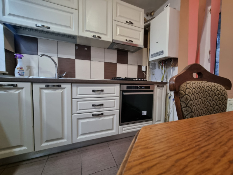 Apartament 2 camere decomandate/bloc din 1986/renovat/centrală nouă 