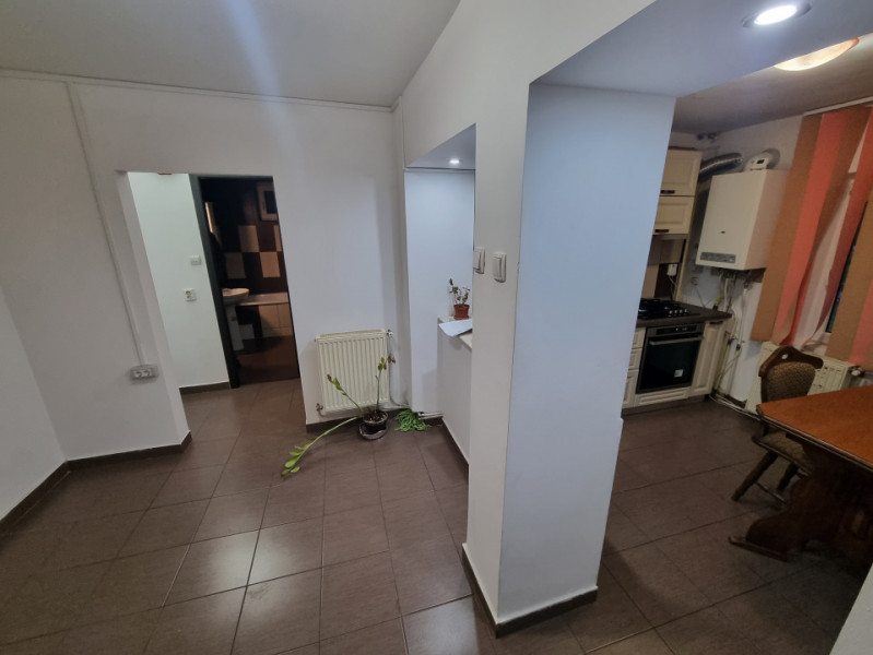 Apartament 2 camere decomandate/bloc din 1986/renovat/centrală nouă 