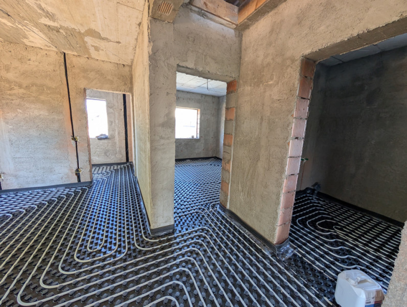 Casa Lilieci, la Cheie, încălzire în pardoseală 