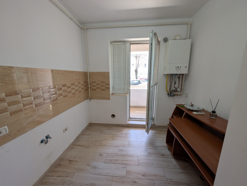 Apartament decomandat Bloc NOU