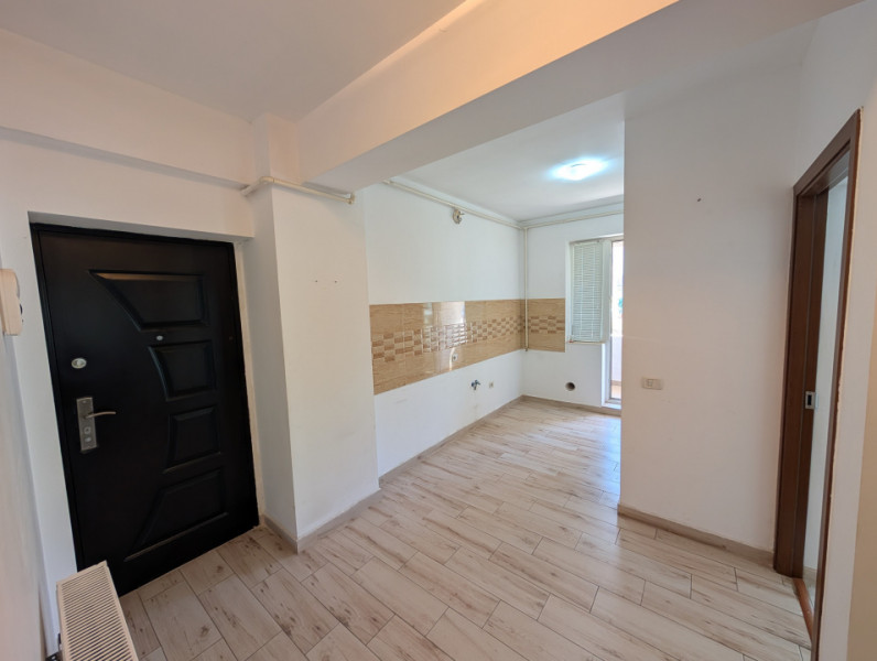 Apartament decomandat Bloc NOU