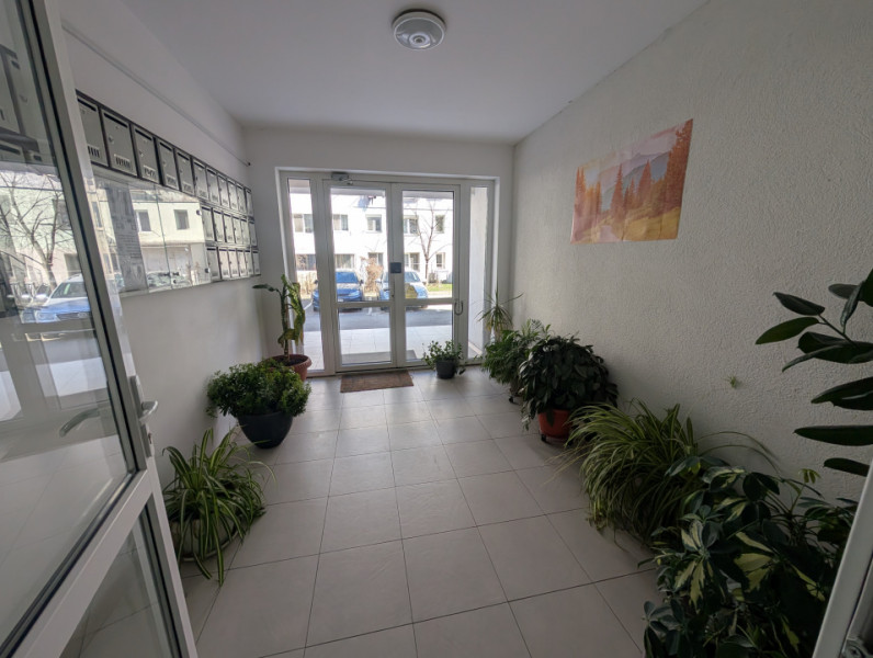 Apartament decomandat Bloc NOU