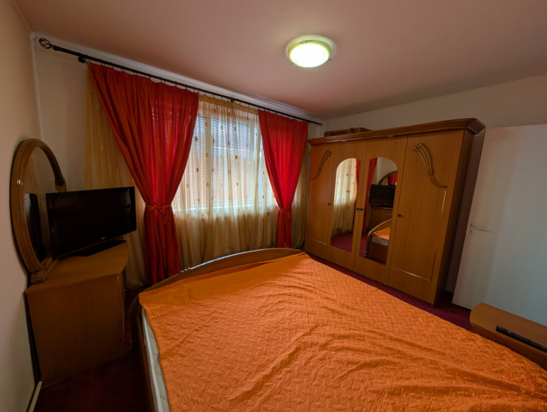 Apartament decomandat etaj intermediar Orizont - Mega Image
