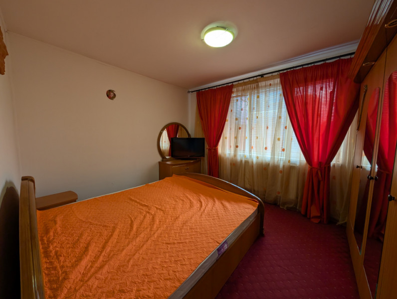 Apartament decomandat etaj intermediar Orizont - Mega Image