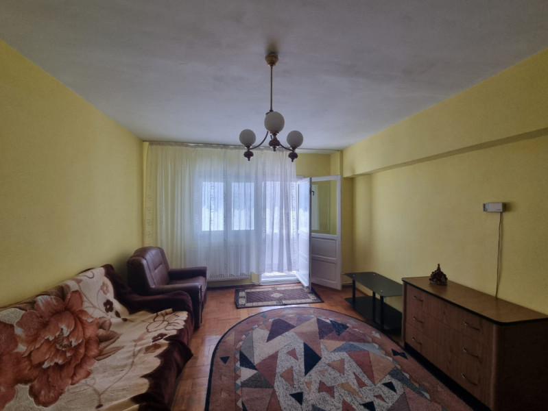 Apartament 3 camere/doua bai/doua balcoane-PIAȚA CENTRALA-bloc 1986