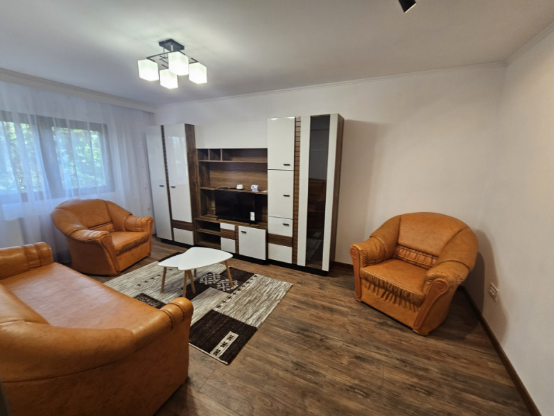 Apartament 3 camere, renovat total în 2023, mobilat și utilat, etaj 2 