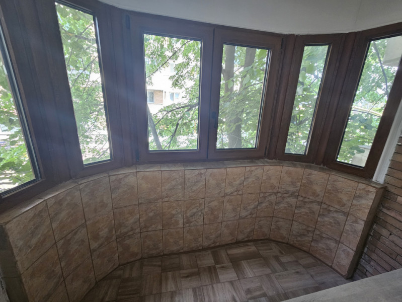 Apartament 3 camere, renovat total în 2023, mobilat și utilat, etaj 2 