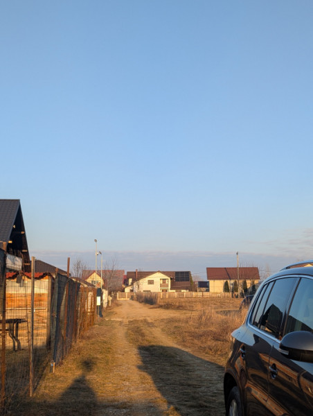 Teren 580m Șerbănești cu casa in construcție 