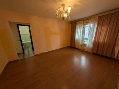 Apartament langa CORA , grădiniță, etaj 2