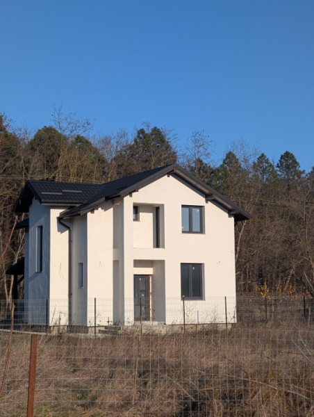 Vila la CHEIE! 3 dormitoare/ 3 bai. Locație exclusivista - Parcul Dendrologic 