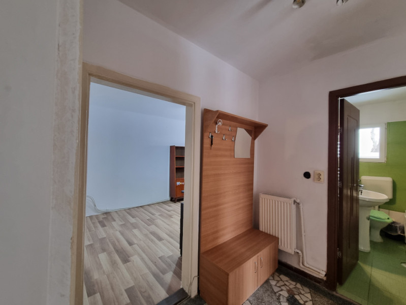 Casă Strada Mioriței- renovată - potrivită pentru birou, educație etc