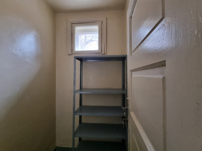 Casă Strada Mioriței- renovată - potrivită pentru birou, educație etc