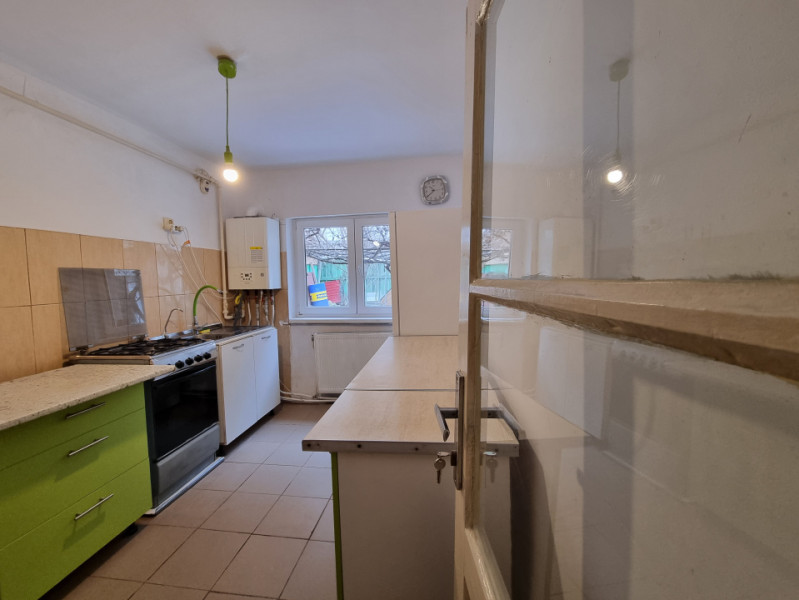 Casă Strada Mioriței- renovată - potrivită pentru birou, educație etc