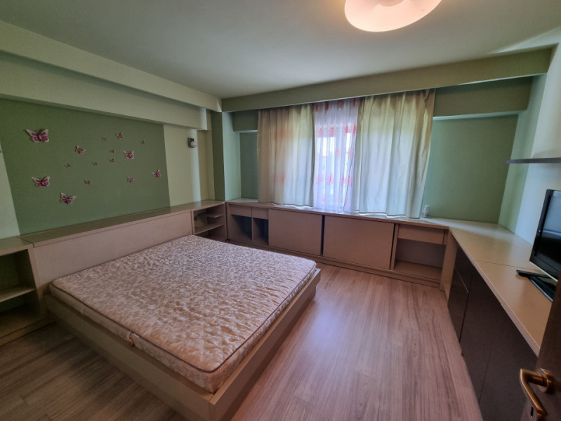 Apartament elegant, Bloc 2000 zona Bancorex 
