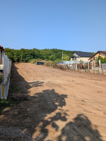 Teren intravilan Hemeiuș - langa padure