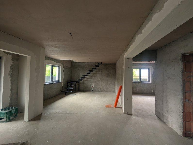 Casa Hemeius - încălzire pardoseala,  toate utilitățile, finalizare mai 2026