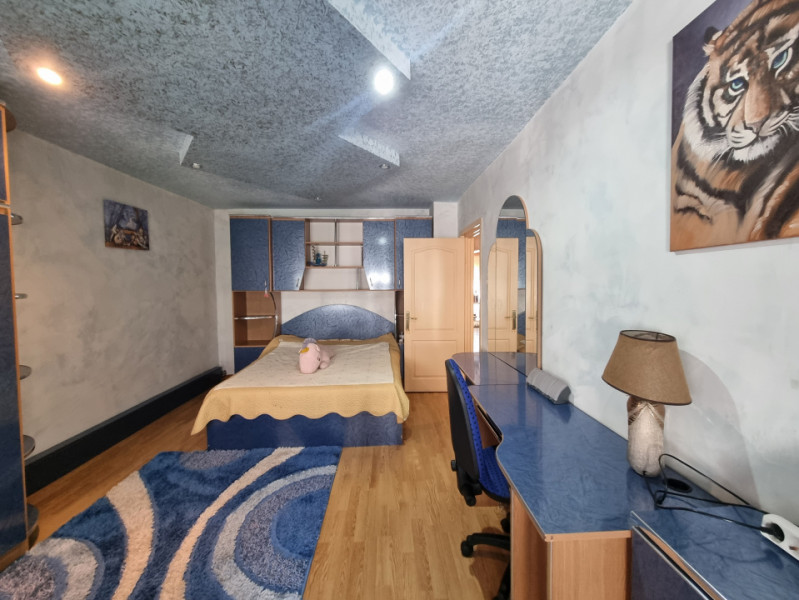 Neagoe Vodă- Ardealului- 3 camere decomandate-etaj 2-mobilat/utilat 