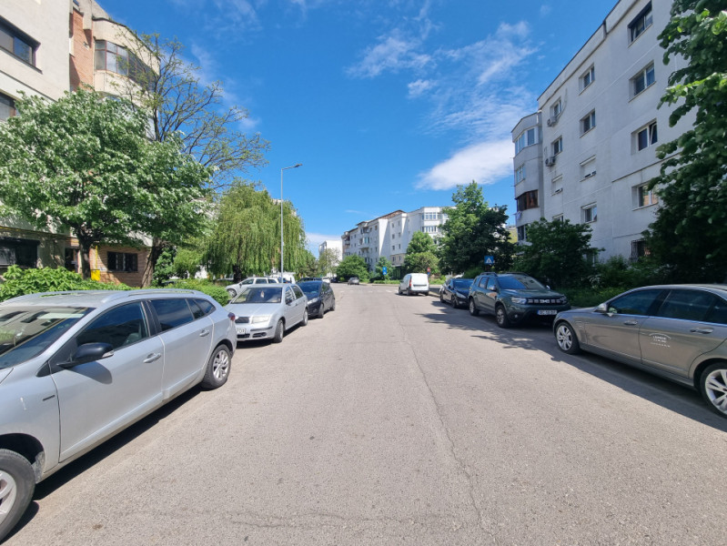 Neagoe Vodă- Ardealului- 3 camere decomandate-etaj 2-mobilat/utilat 